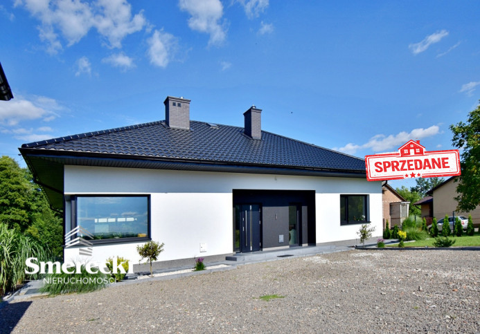 Dom Sprzedaż Motycz 21