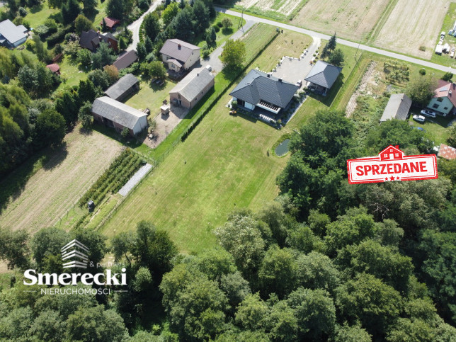 Dom Sprzedaż Motycz 22