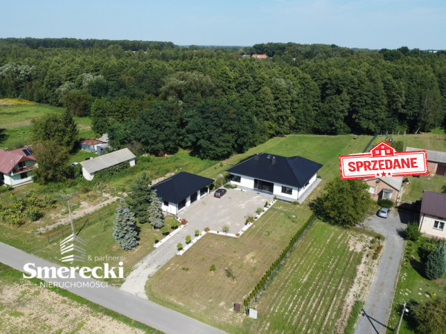 Dom Sprzedaż Motycz 23